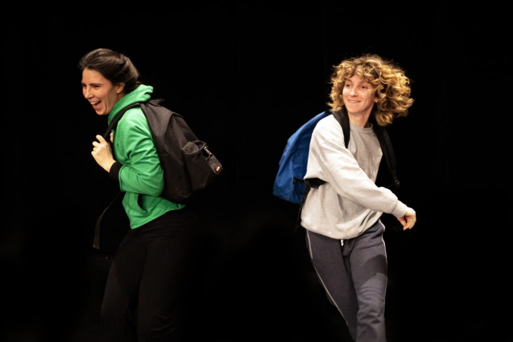 Louise Benichou et Marion Brest dans "Le Journal de Maïa"