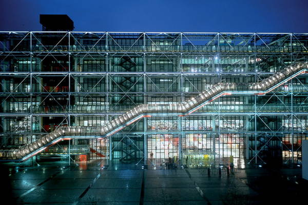centre pompidou nuit 